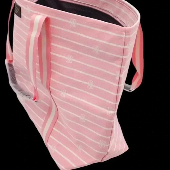 Victoria’s Secret Large weekender tote, pink/white stripe zip top 19 x 12.x 6 - Picture 7 of 8